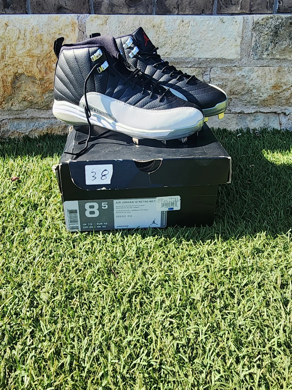 Jordan 12 Retro Metal 'Playoffs' - Black/White Men's Baseball Cleats